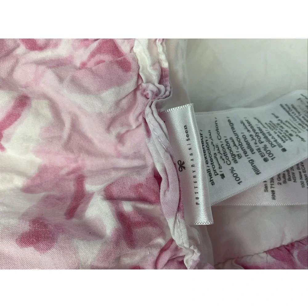 POTTERYBARN LOVE SHACK FANCY full/ queen DAMASK SMOCKED QUILT/COMFORTER